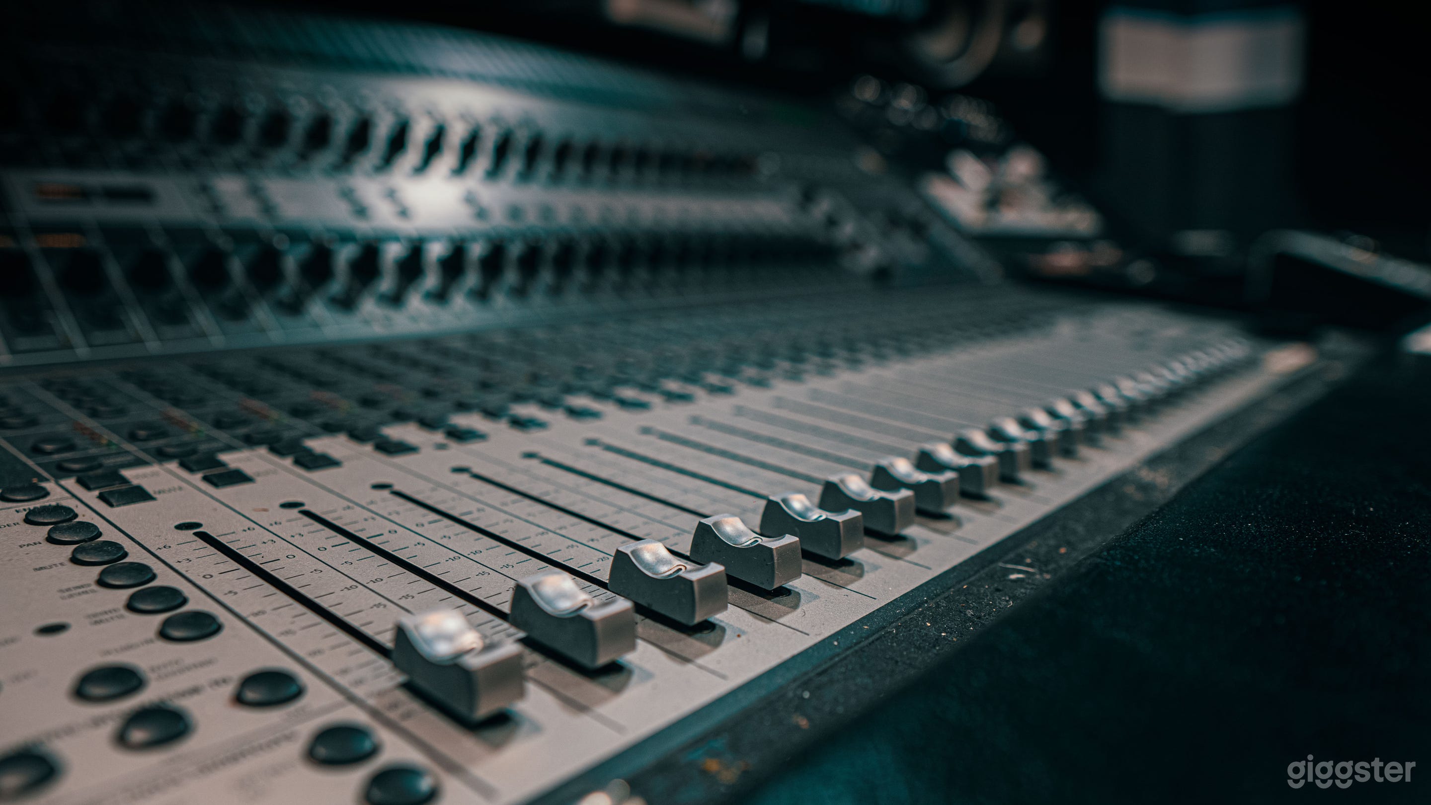 Private Recording Studio Photo 3