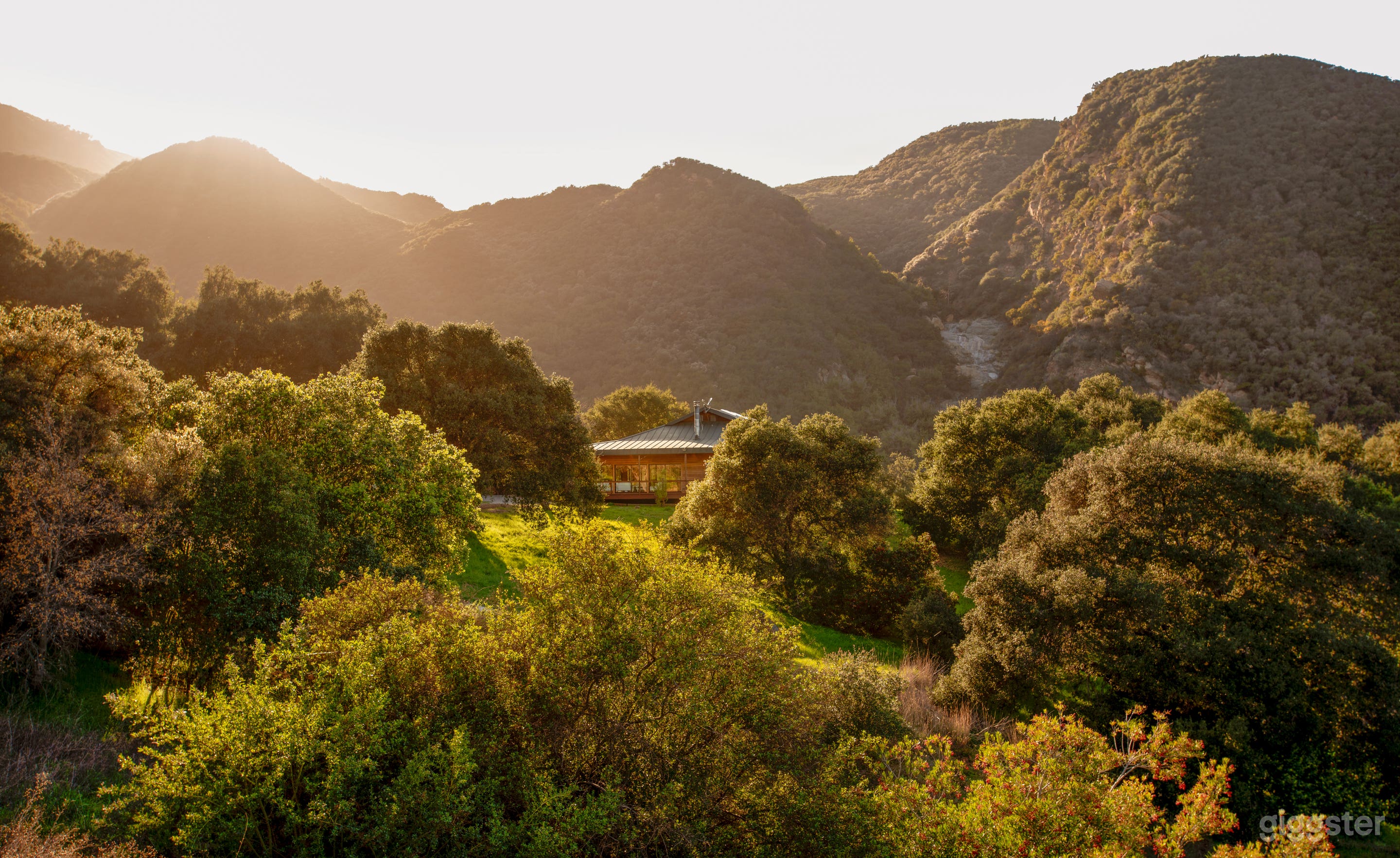 BUTTERFLY MOUNTAIN |  70-acre Filming Paradise  Photo 1