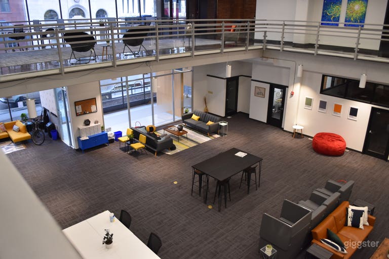  Bird&#x27;s Eye View Interior 