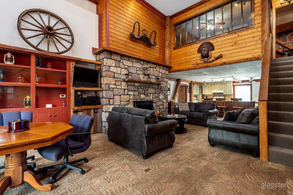 1850s Barn Conversion to a home and inn Photo 4