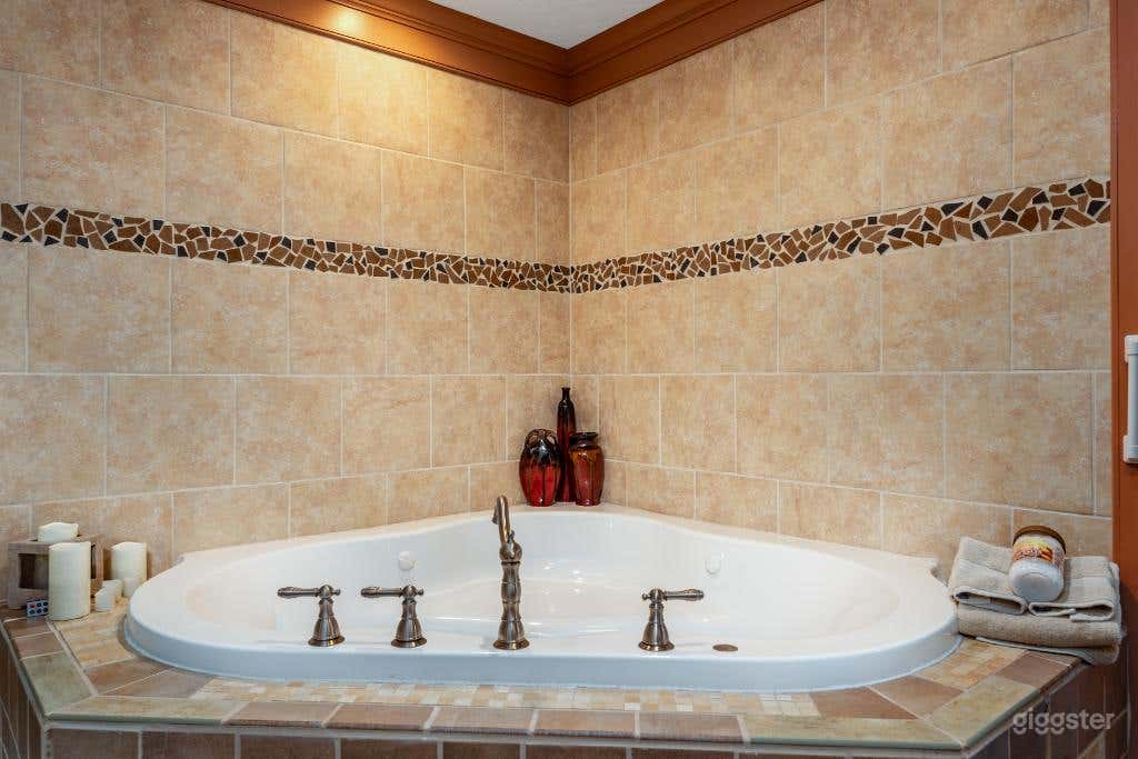 1850s Barn Conversion to a home and inn Photo 2