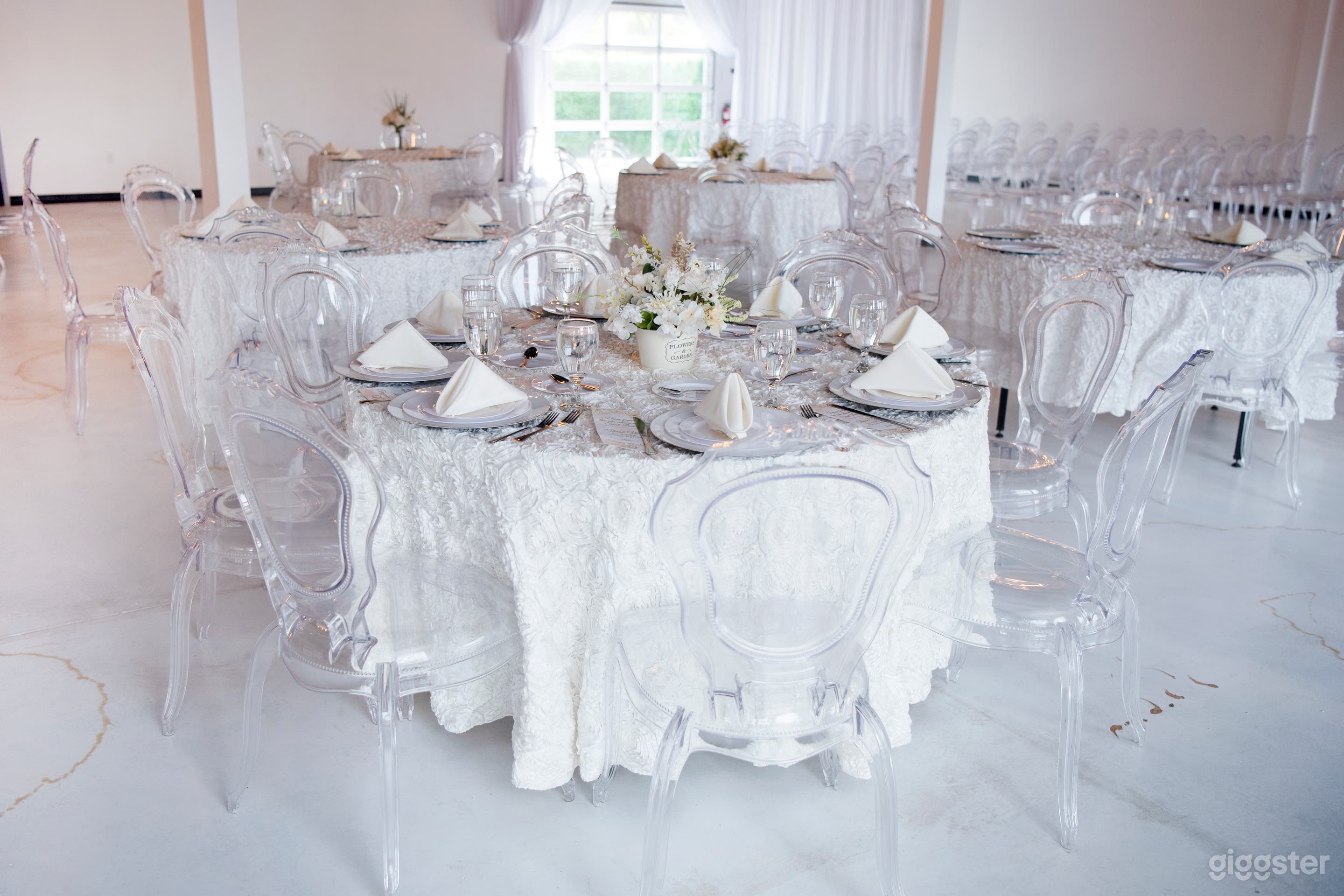 beautiful acrylic chairs and luxury linen