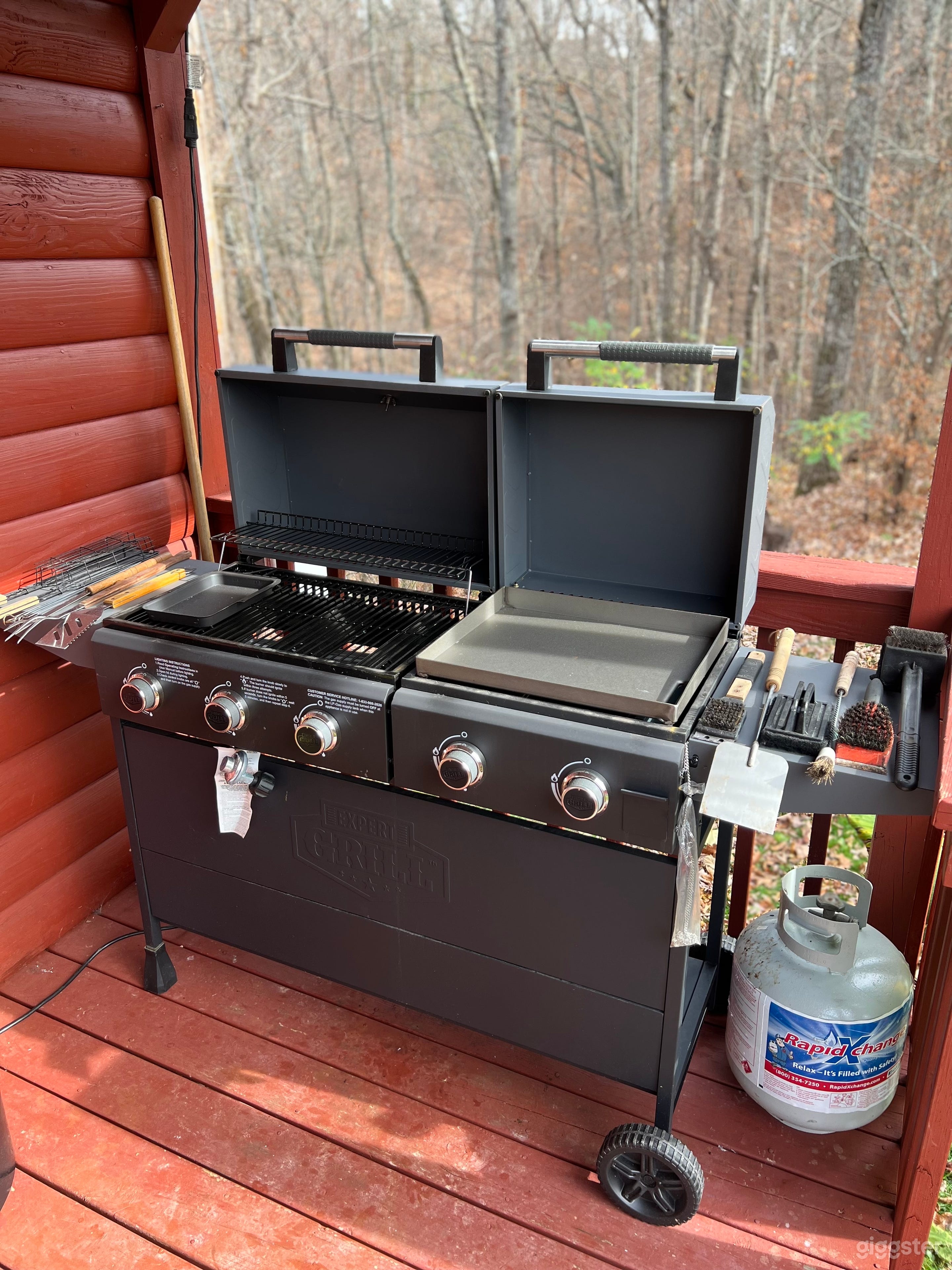 Secluded Red Cabin in the Great Smoky Mountains Photo 3