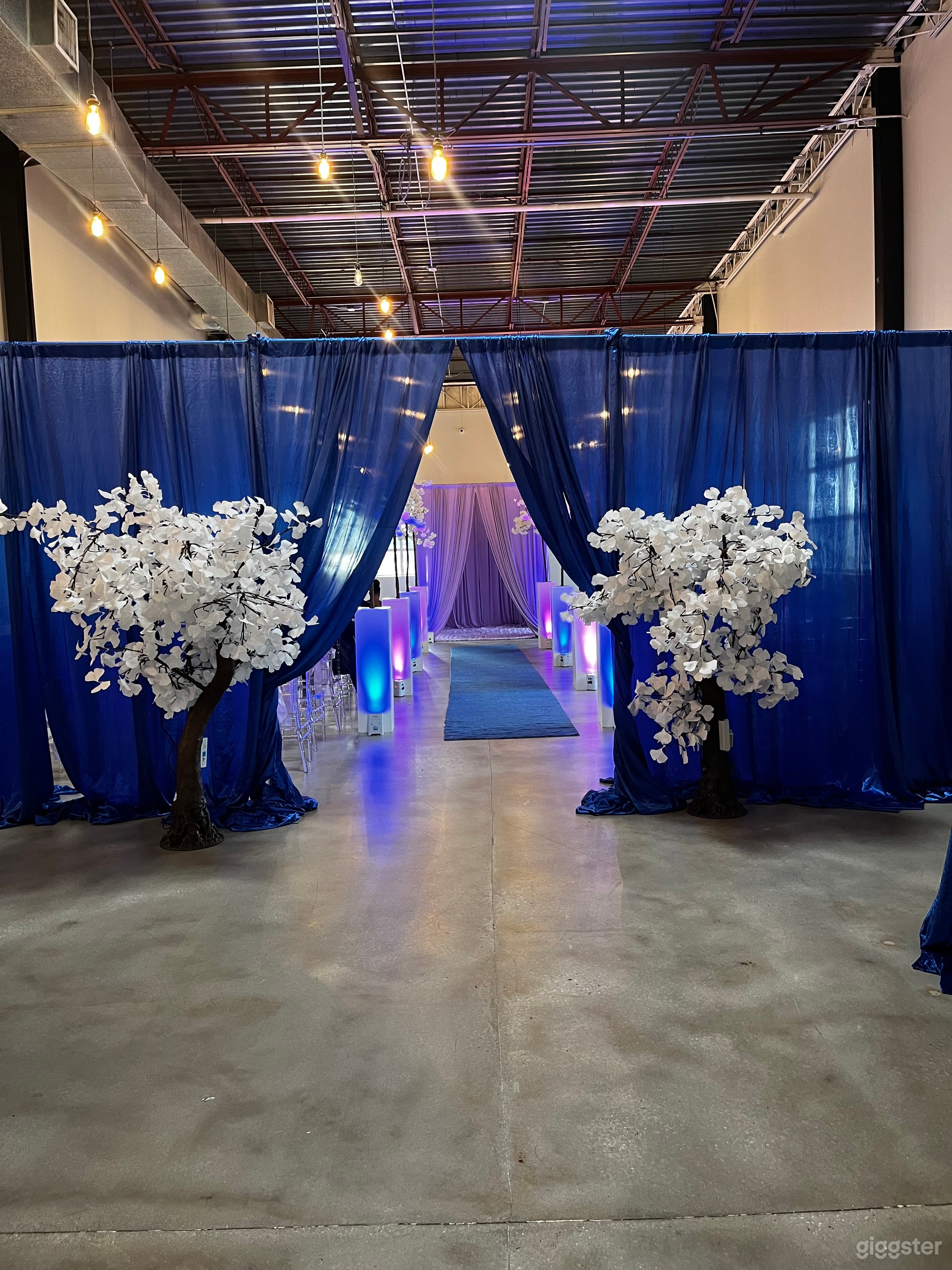 The West Venue Photo 4