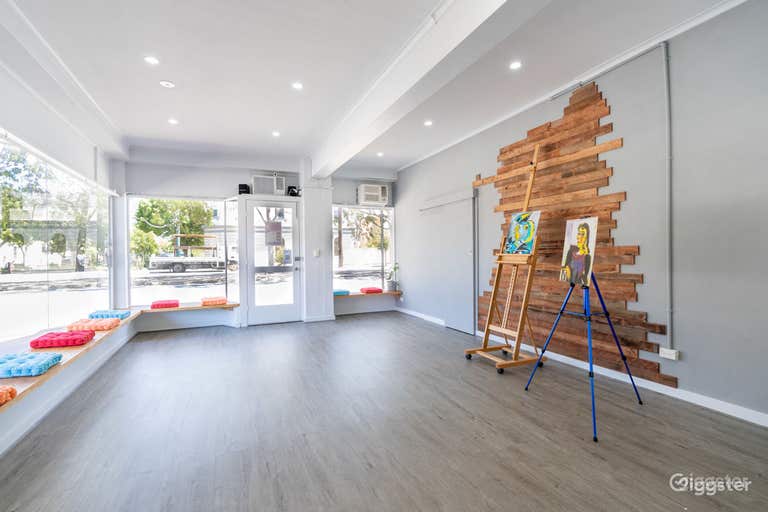  Studio Urbano Illuminato dal Sole (Spazio Frontale) 