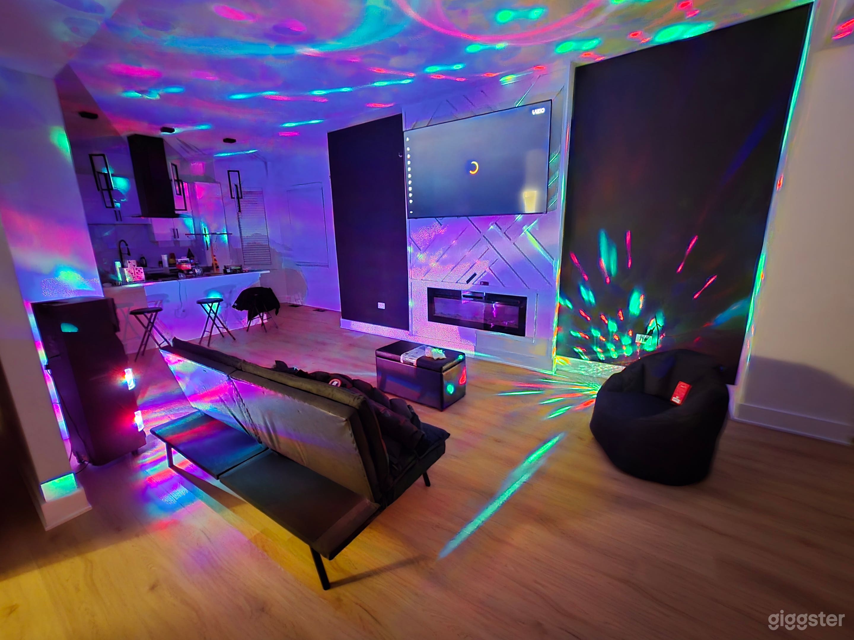 Charming New Rehab in Chatham – Perfect for Family Gatherings Photo 3