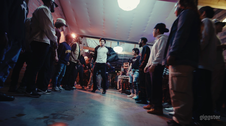  NORTH HOLLYWOOD DANCE STUDIO 