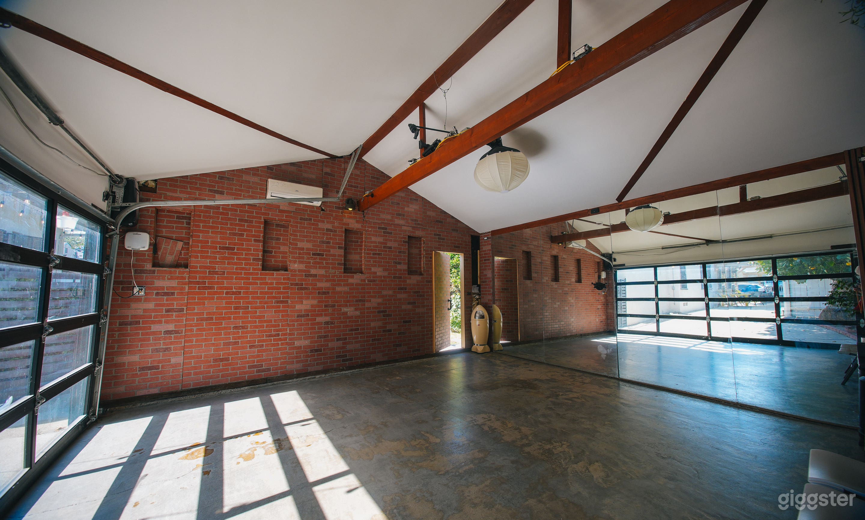 NORTH HOLLYWOOD DANCE STUDIO Photo 1