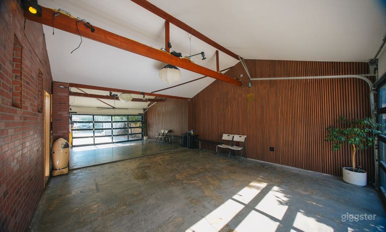  NORTH HOLLYWOOD DANCE STUDIO 