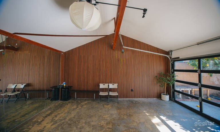  NORTH HOLLYWOOD DANCE STUDIO 