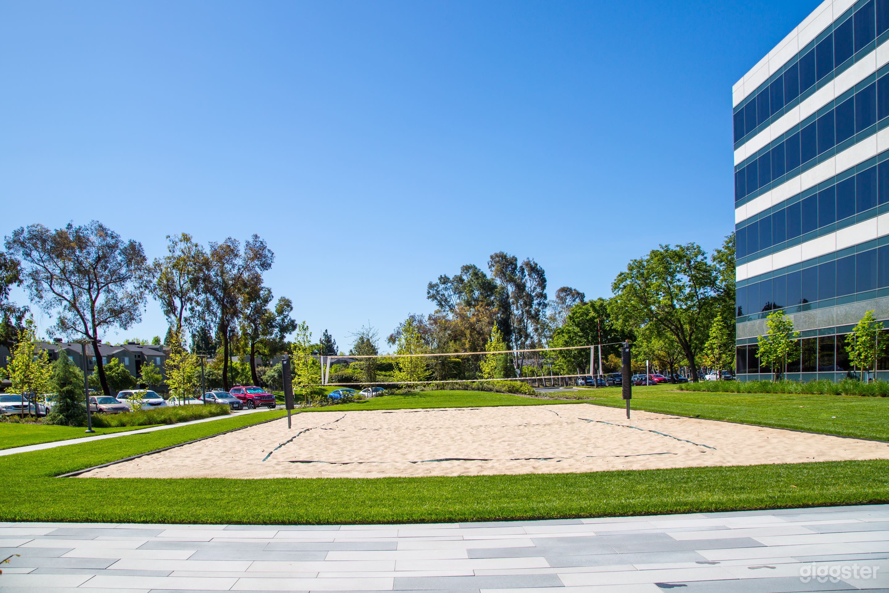 Rosewood Entertainment Field Photo 3