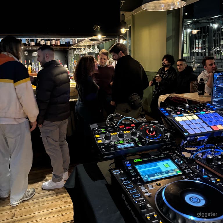  Authentic Italian Restaurant 