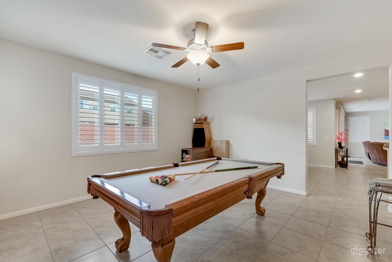 Distinctive Property for Production Photo 3