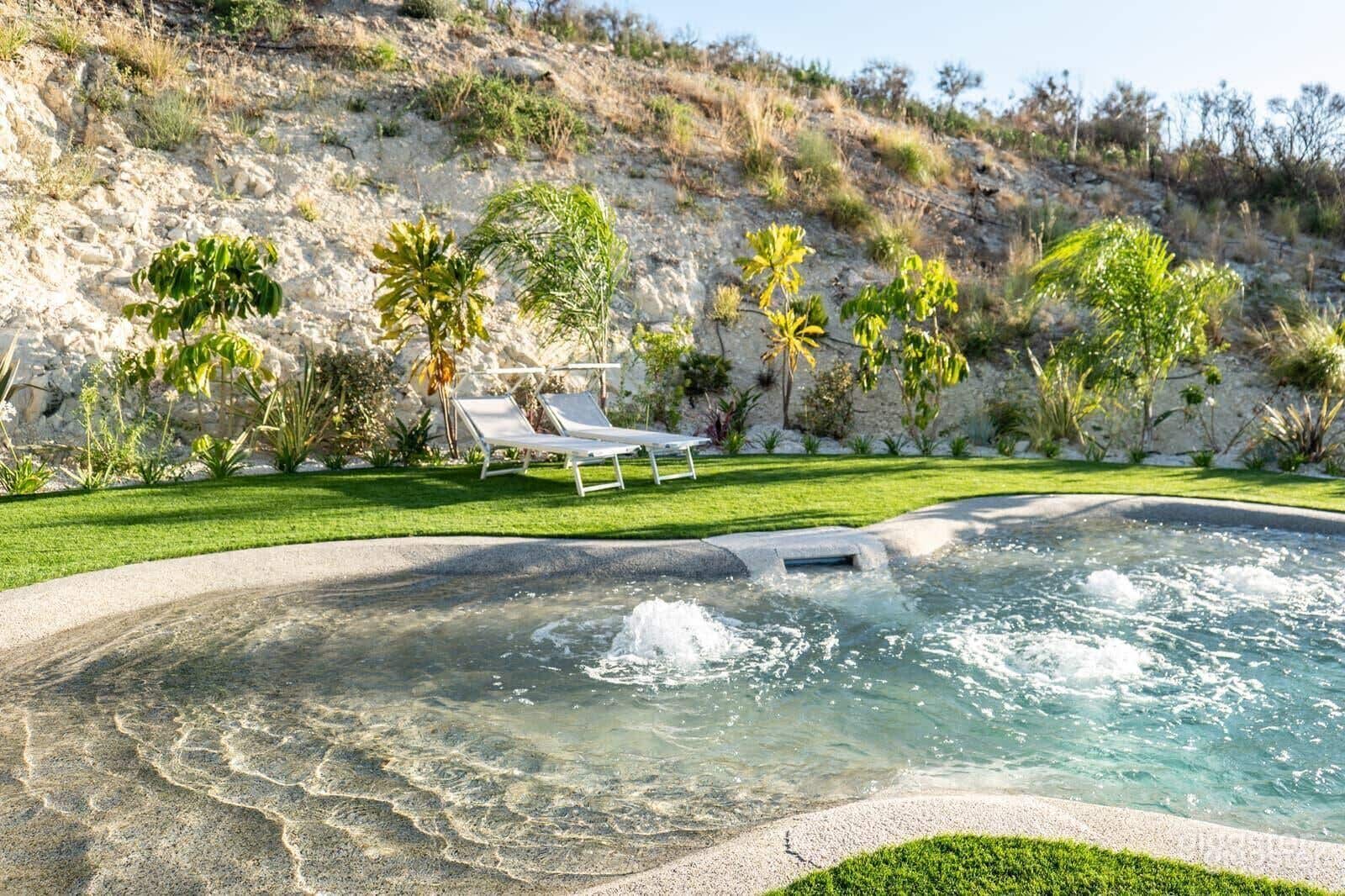 Foto di Two Panoramic Pools in an Authentic Sicilian Estate 3