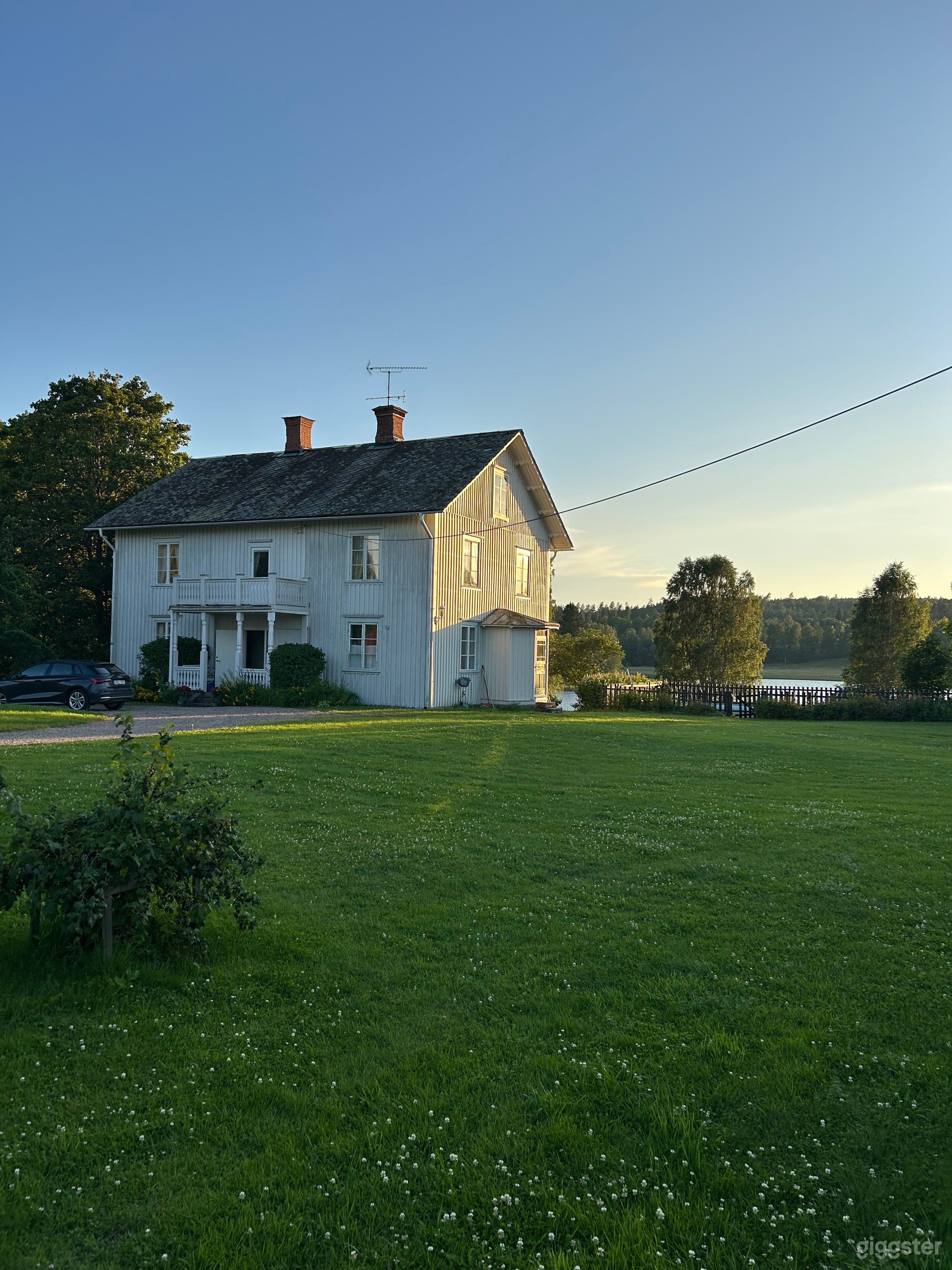 Dreamy Swedish Lake House with Breathtaking Views Photo 2