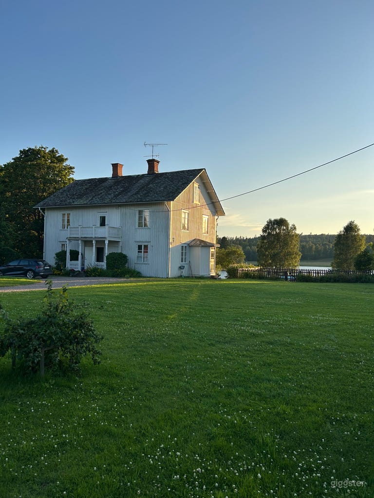  Dreamy Swedish Lake House with Breathtaking Views 