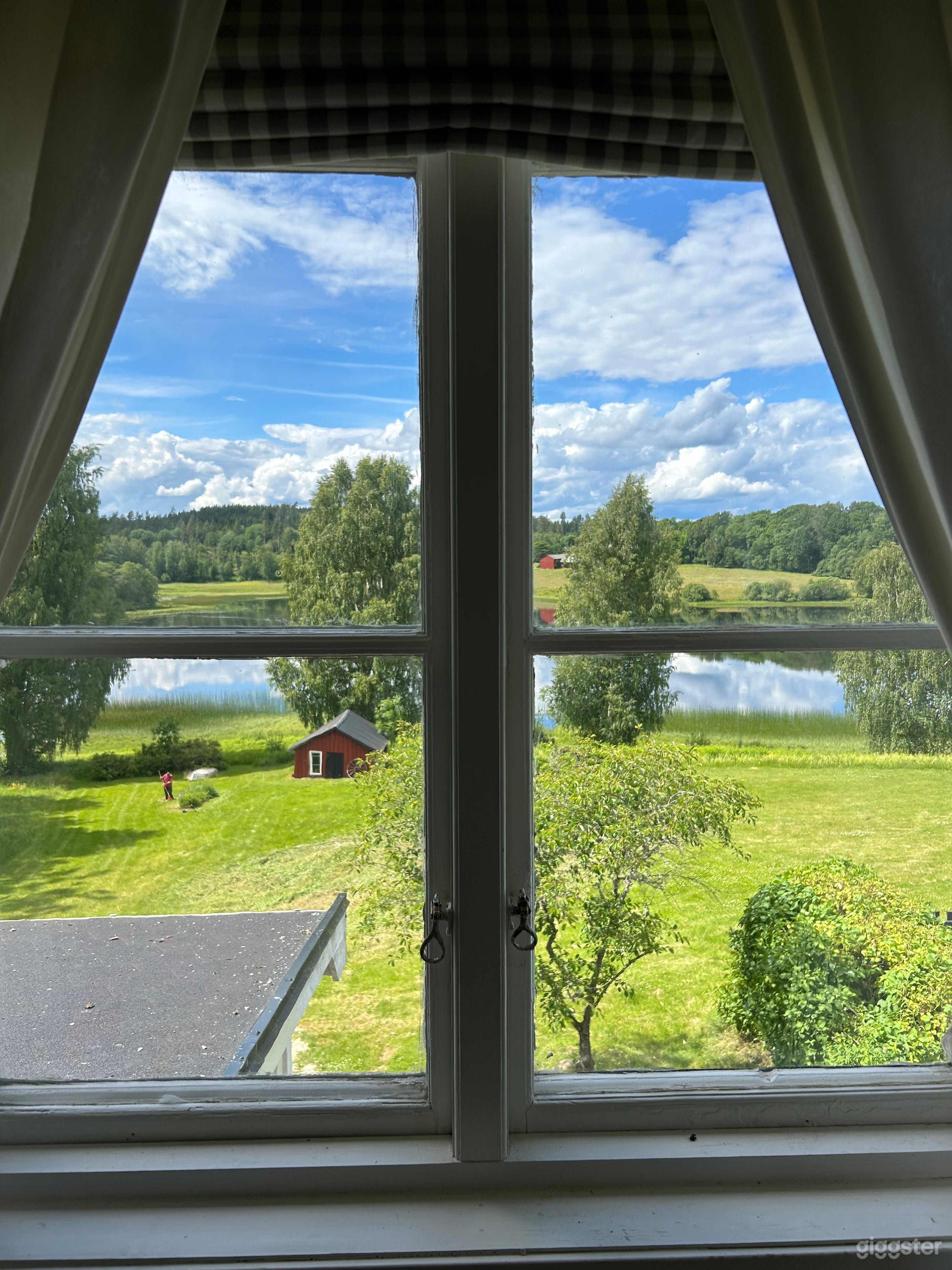 Dreamy Swedish Lake House with Breathtaking Views Photo 1