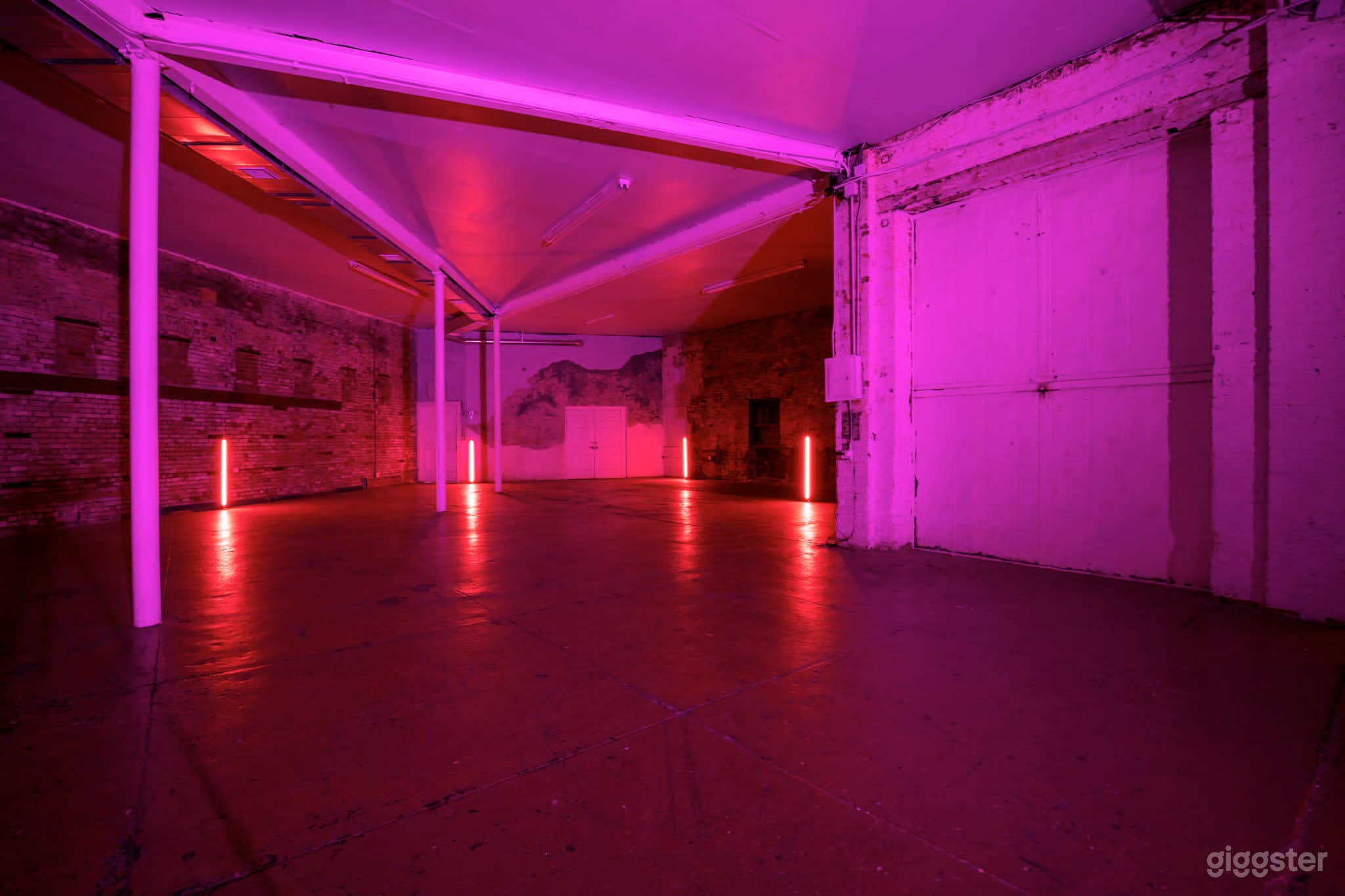 Industrial Warehouse with Stage and Bar in Bushwick Photo 1