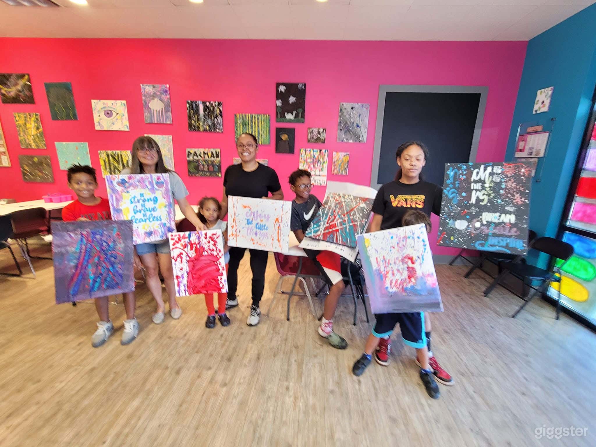 A private party room  for painting and parties! Photo 1