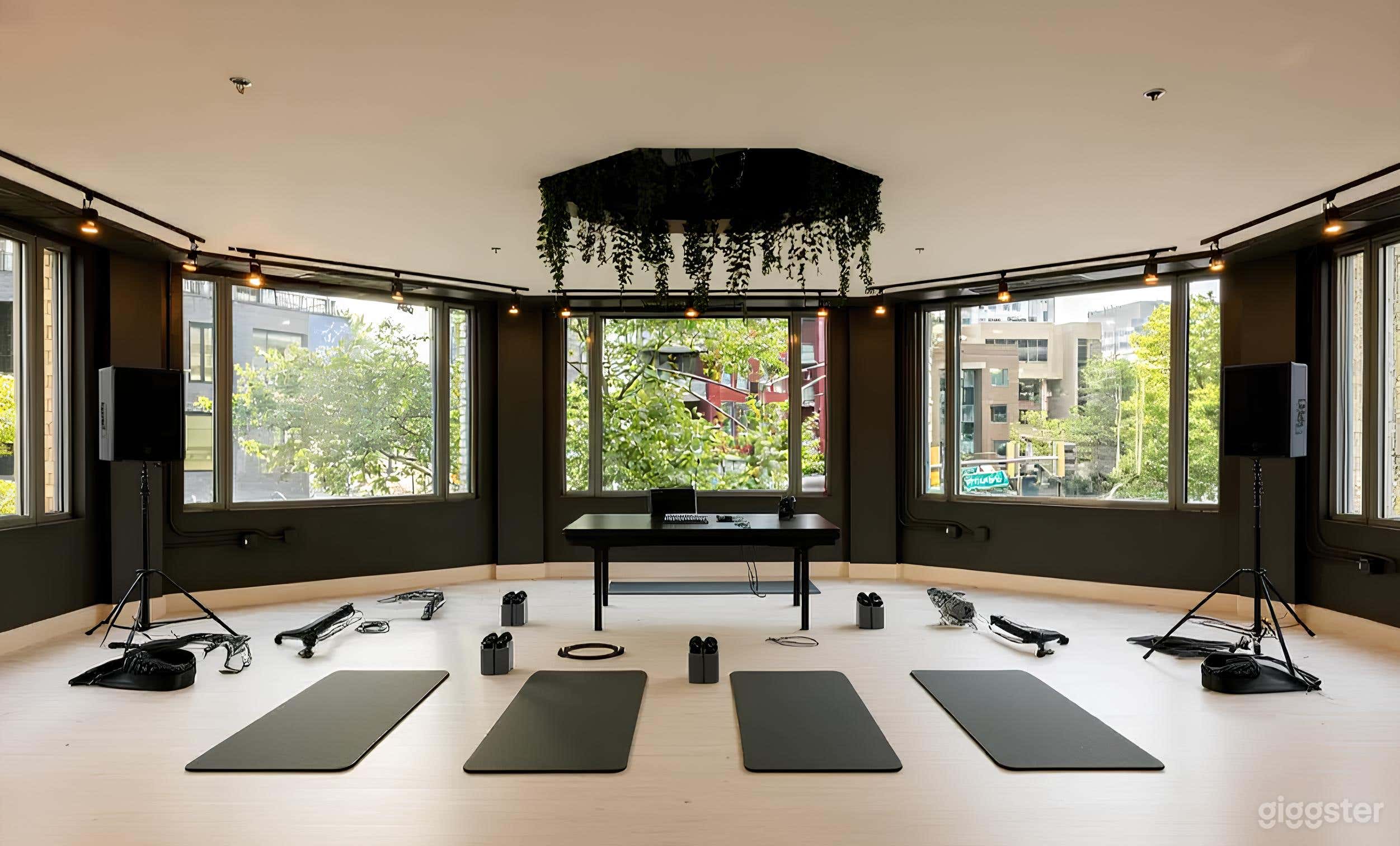 Bright Movement Studio for Wellness Classes & Creative Photo 1