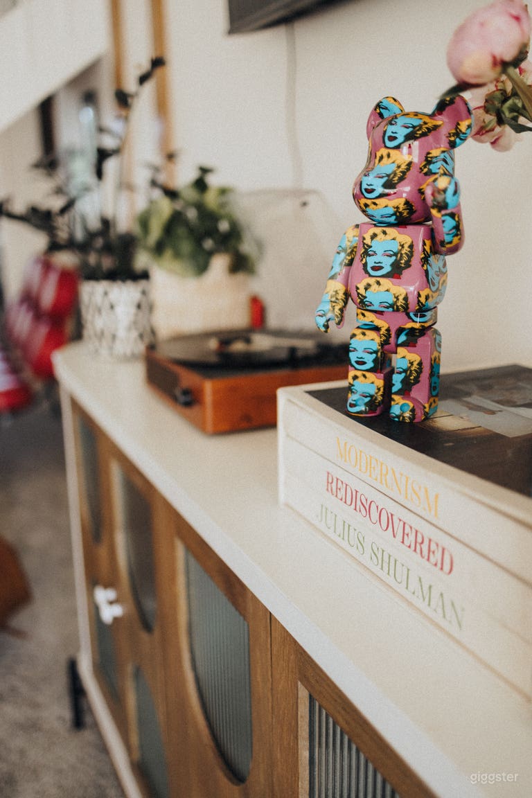  HB House - 70's Vibe Bright Light and Pool 