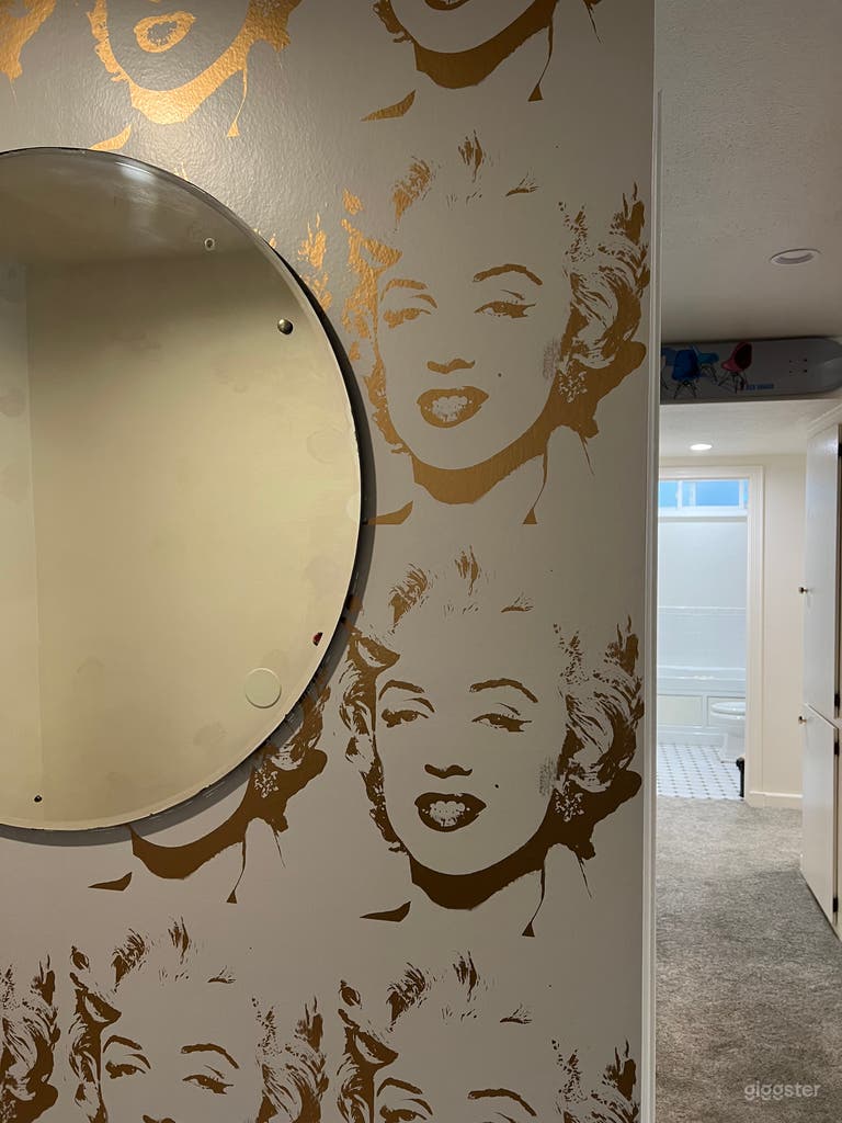  Andy Warhol&#x27;s Marilyn Monroe wall paper at entry 