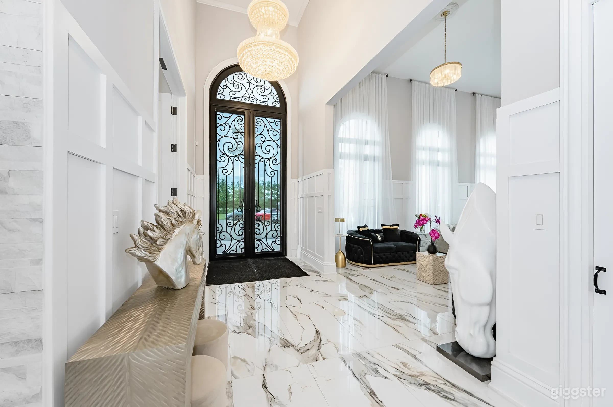 Luxury 7-Acre Estate with Grand 10,000 Sq. Ft. Villa Photo 4