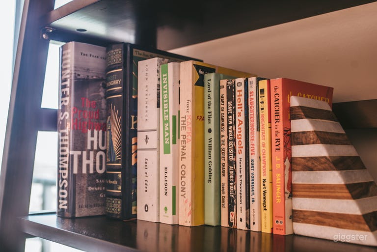  Mid Century High Rise Downtown Las Vegas Den 