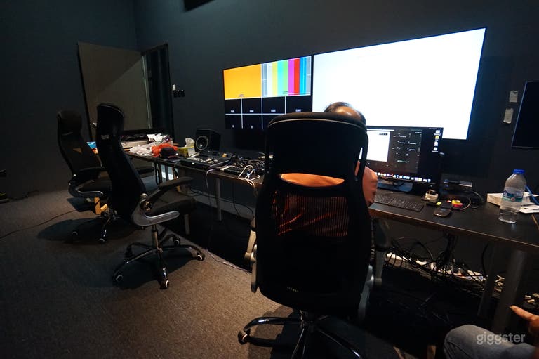  Dedicated production room and broadband connections 