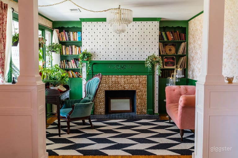  Charming Mid-Century Paper House East Nashville 