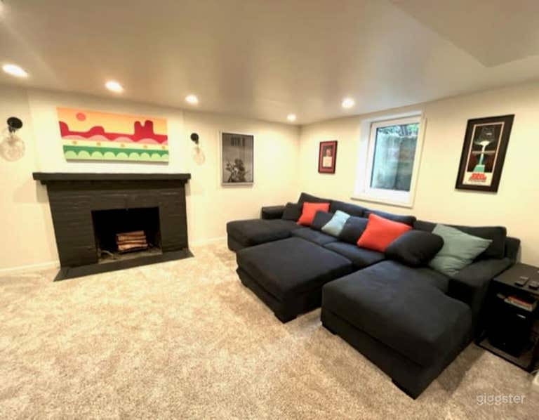  Stately Family Tudor  