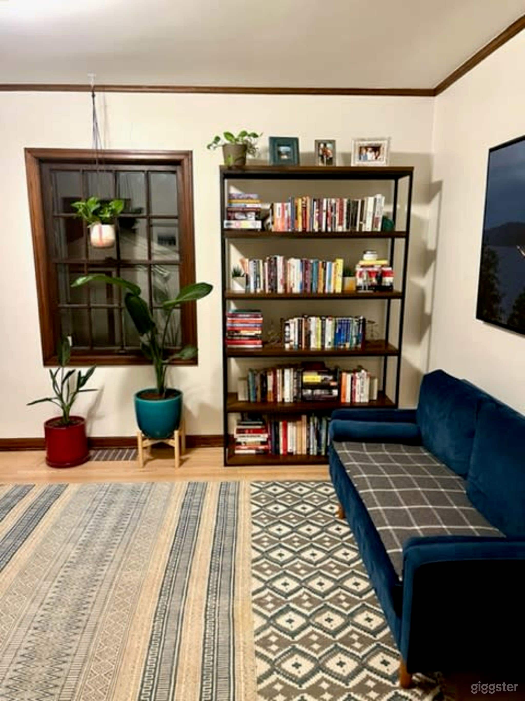 Stately Family Tudor  Photo 2