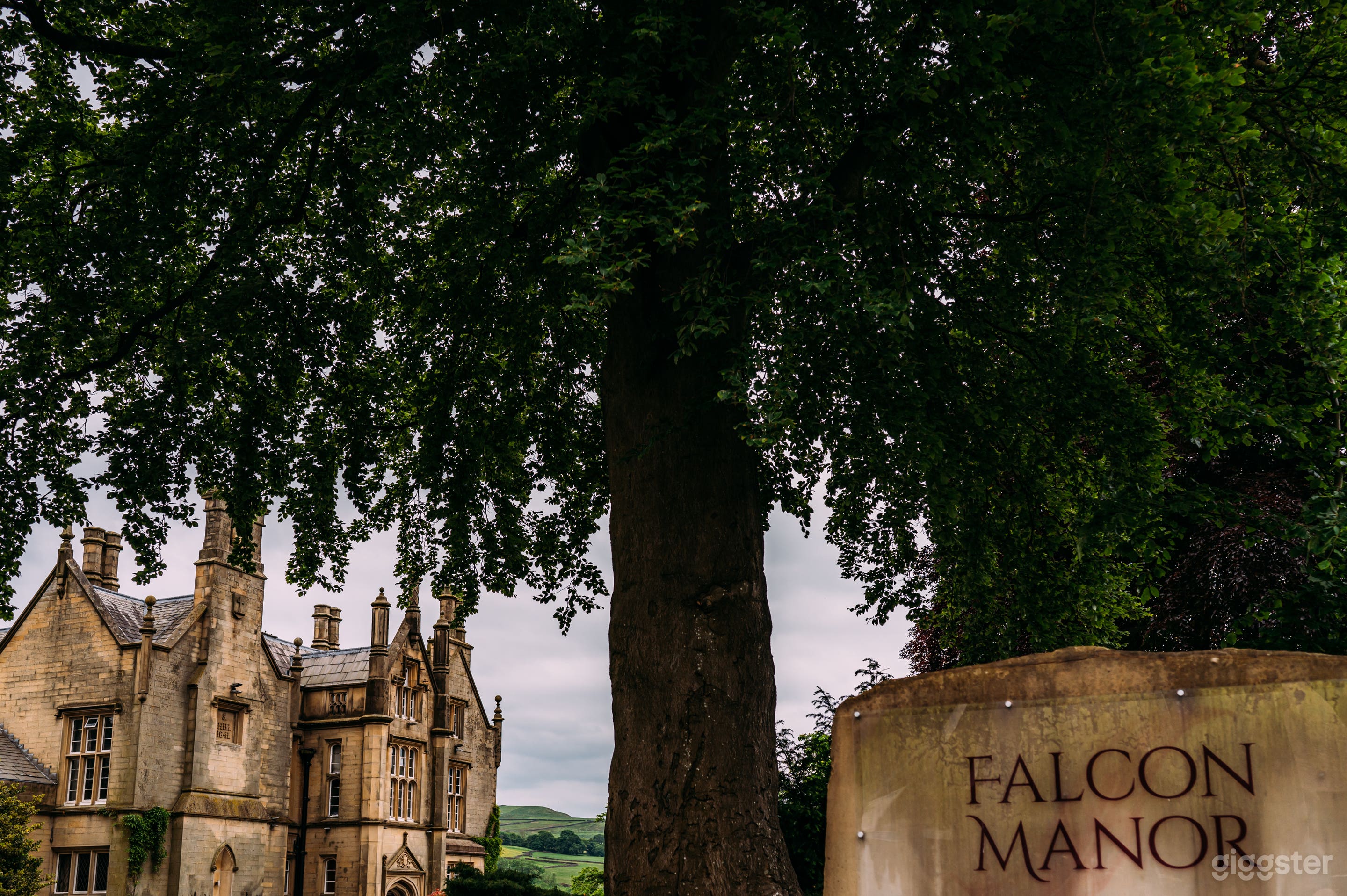 An Elegant Country House in North Yorkshire Photo 3