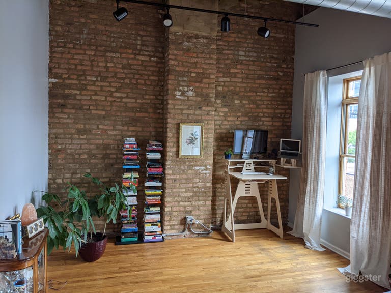 ☀️Huge Timber Loft w Exposed Brick & Tons of Light 