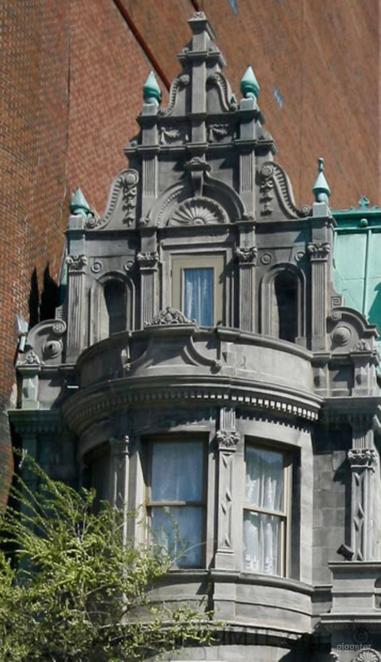  Exterior architecture 