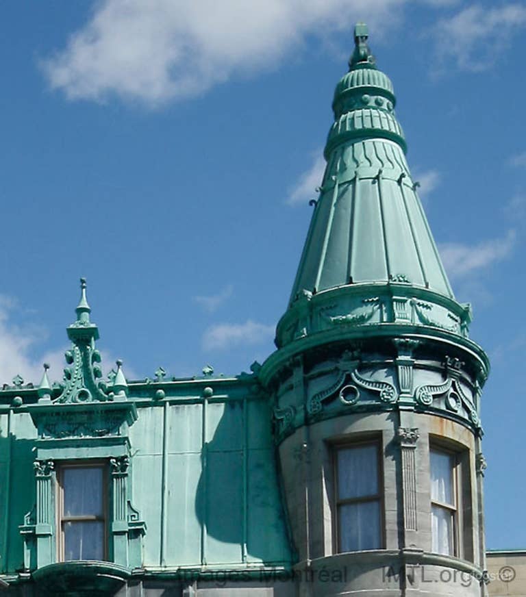  Exterior architecture 