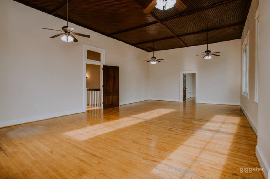 Classroom 3 in a Restored Historic Venue Photo 4