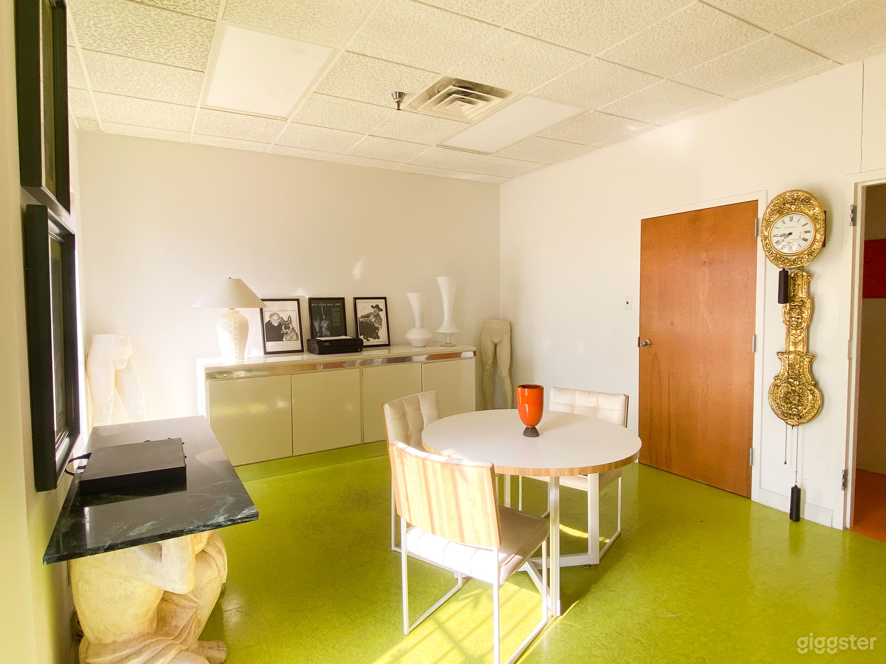 Meeting/Conference Room Photo 1