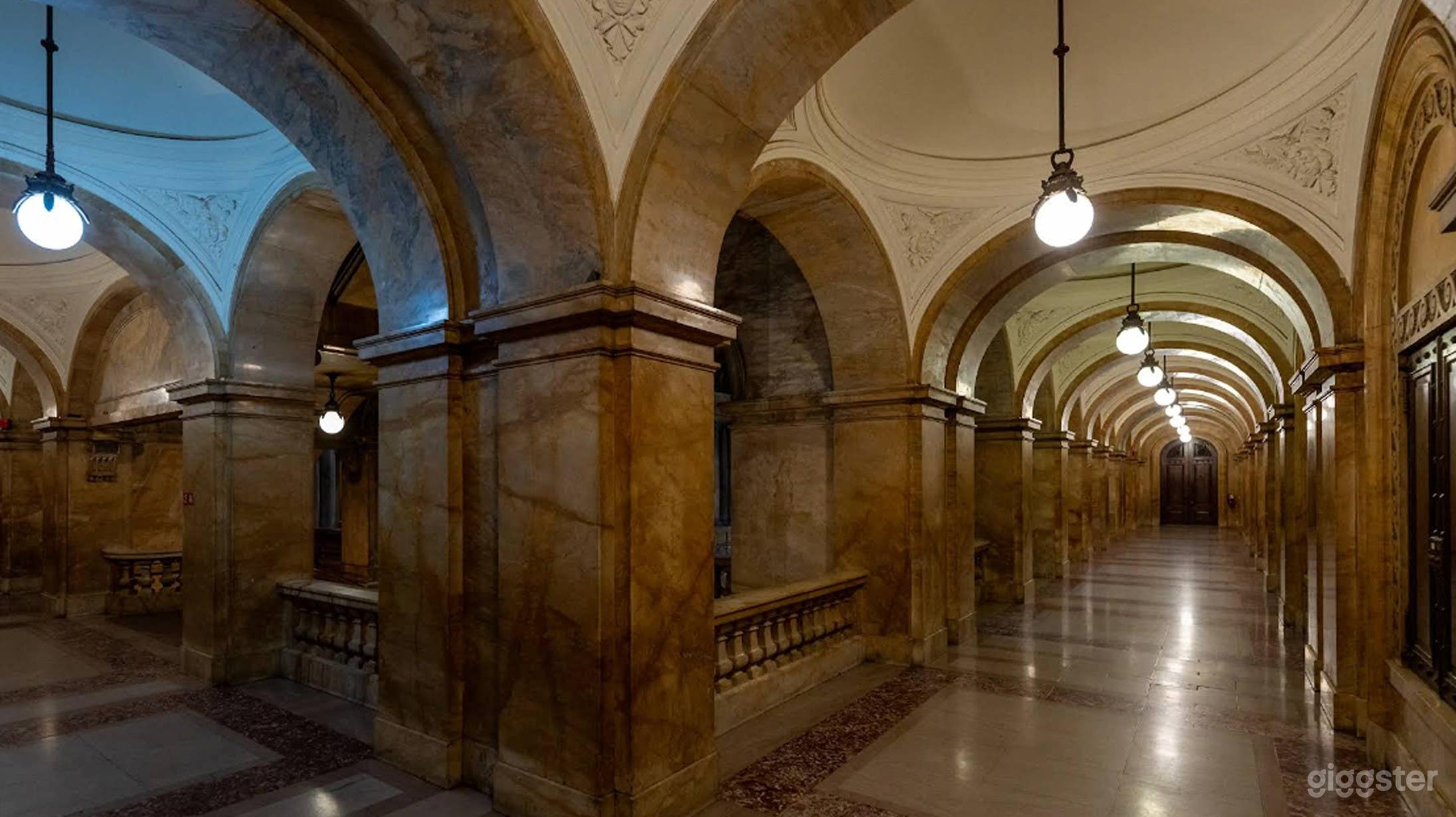 Historic Beaux-Arts Landmark.Grand Staircase (Full buyout) Photo 4