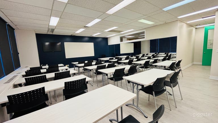  Modern Classroom for teaching, conferences, seminars & more 