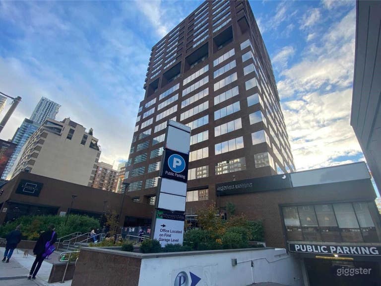  Modern Classroom for teaching, conferences, seminars & more 