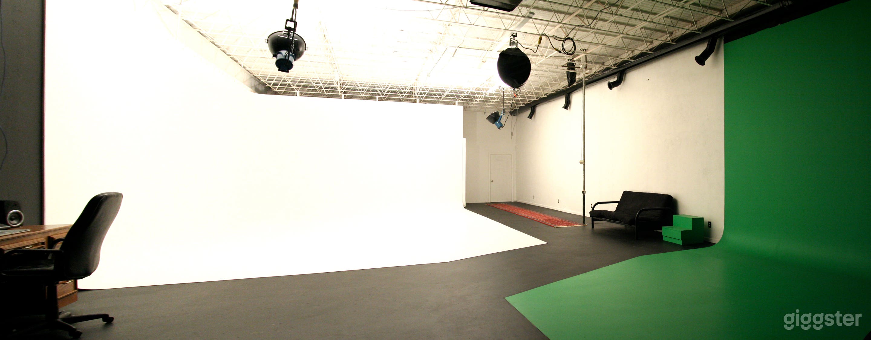 Video/photo studio in OKC Photo 2