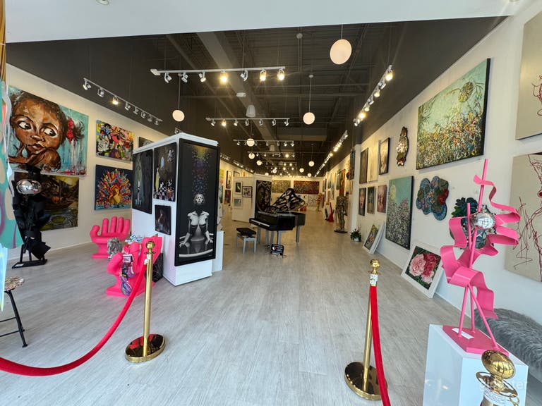  Upscale Art Gallery for corporate events or private parties 
