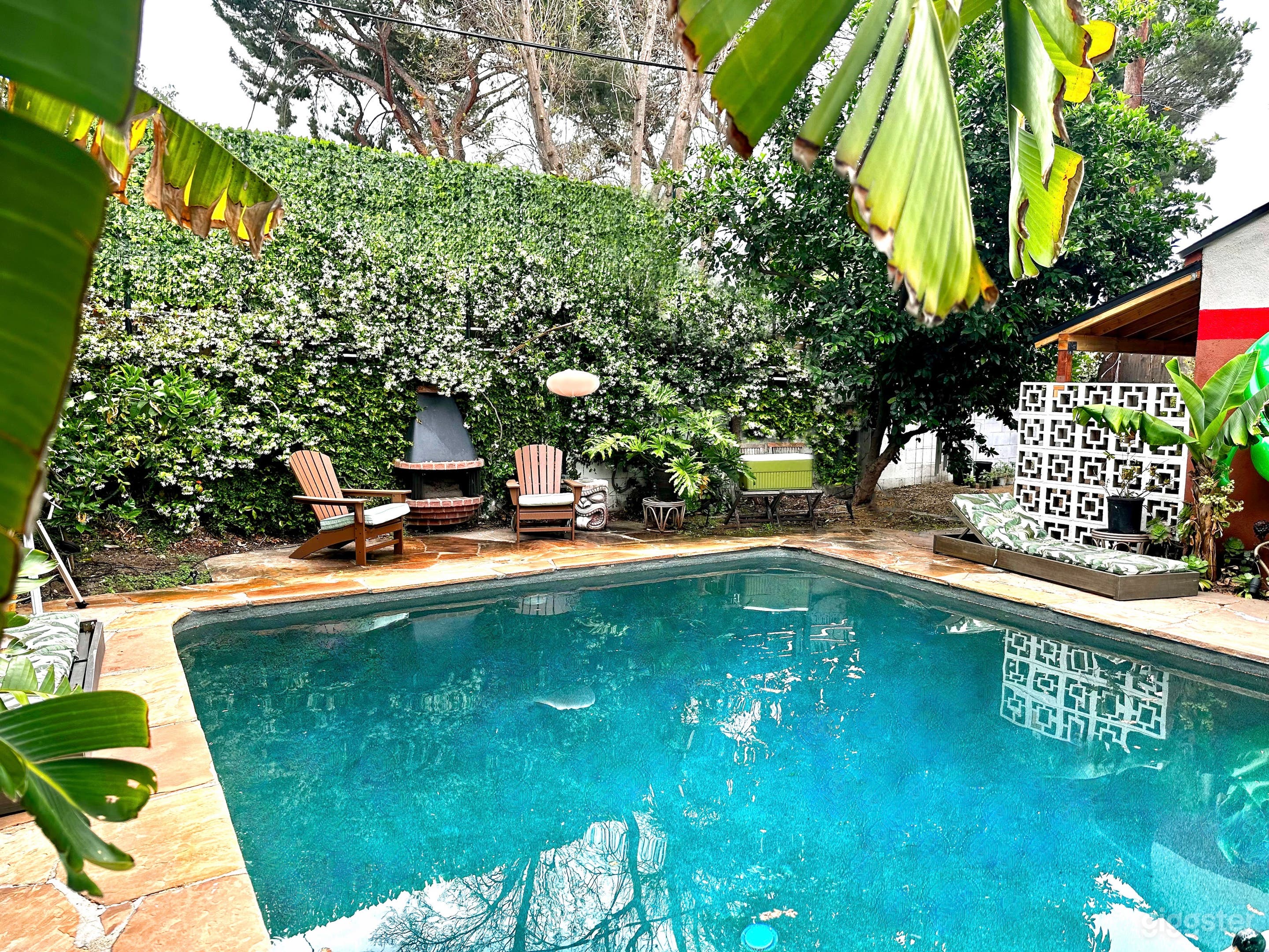 Studio City Pool Traditional Photo 4