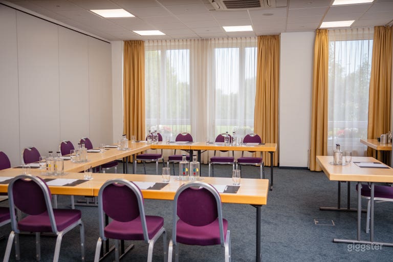  Sala de conferencias moderna de 50 m² (Sala 2) 