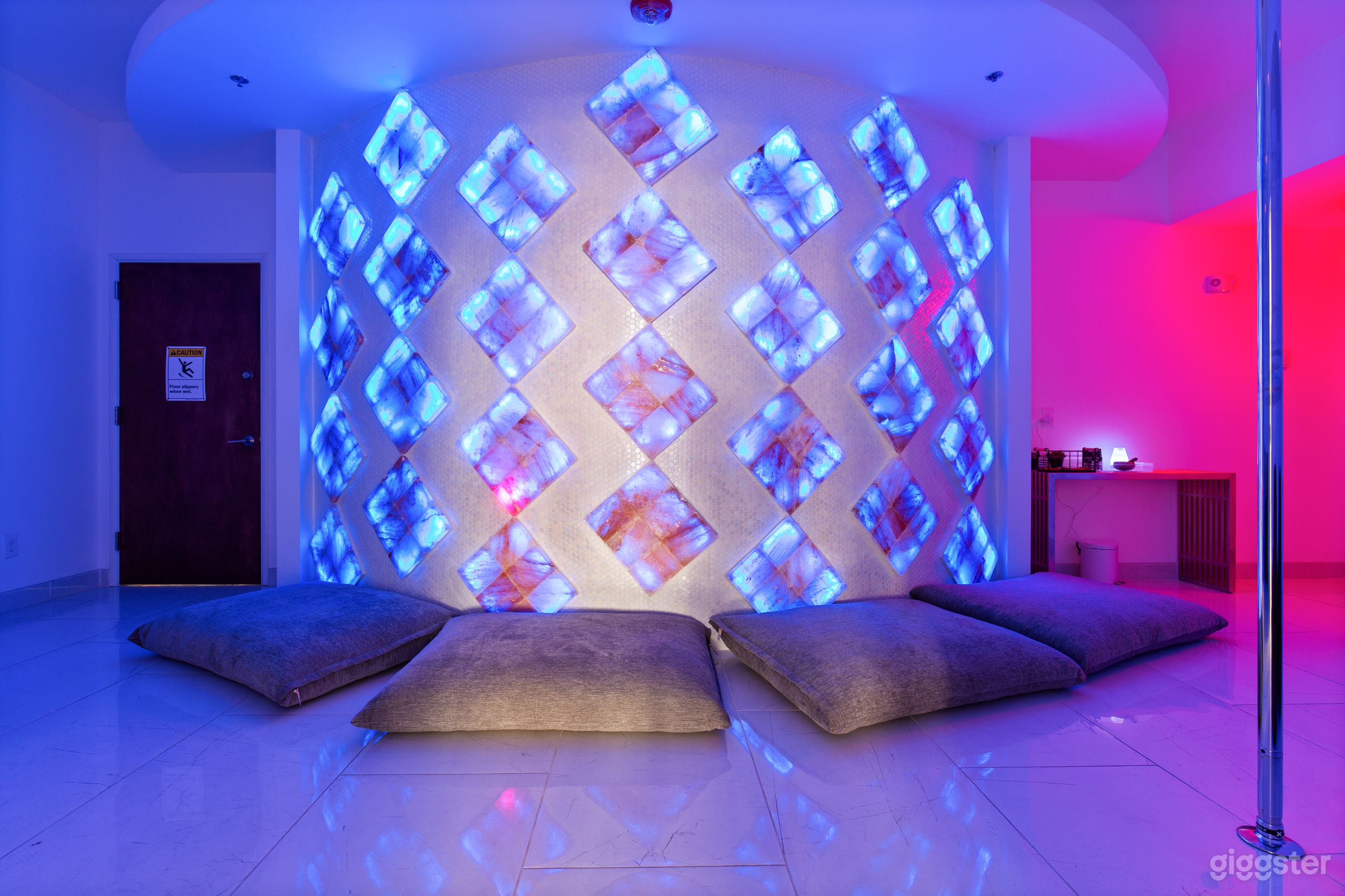 A breathtaking meditation room featuring a Himalayan salt wall, creating a serene and visually captivating ambiance.