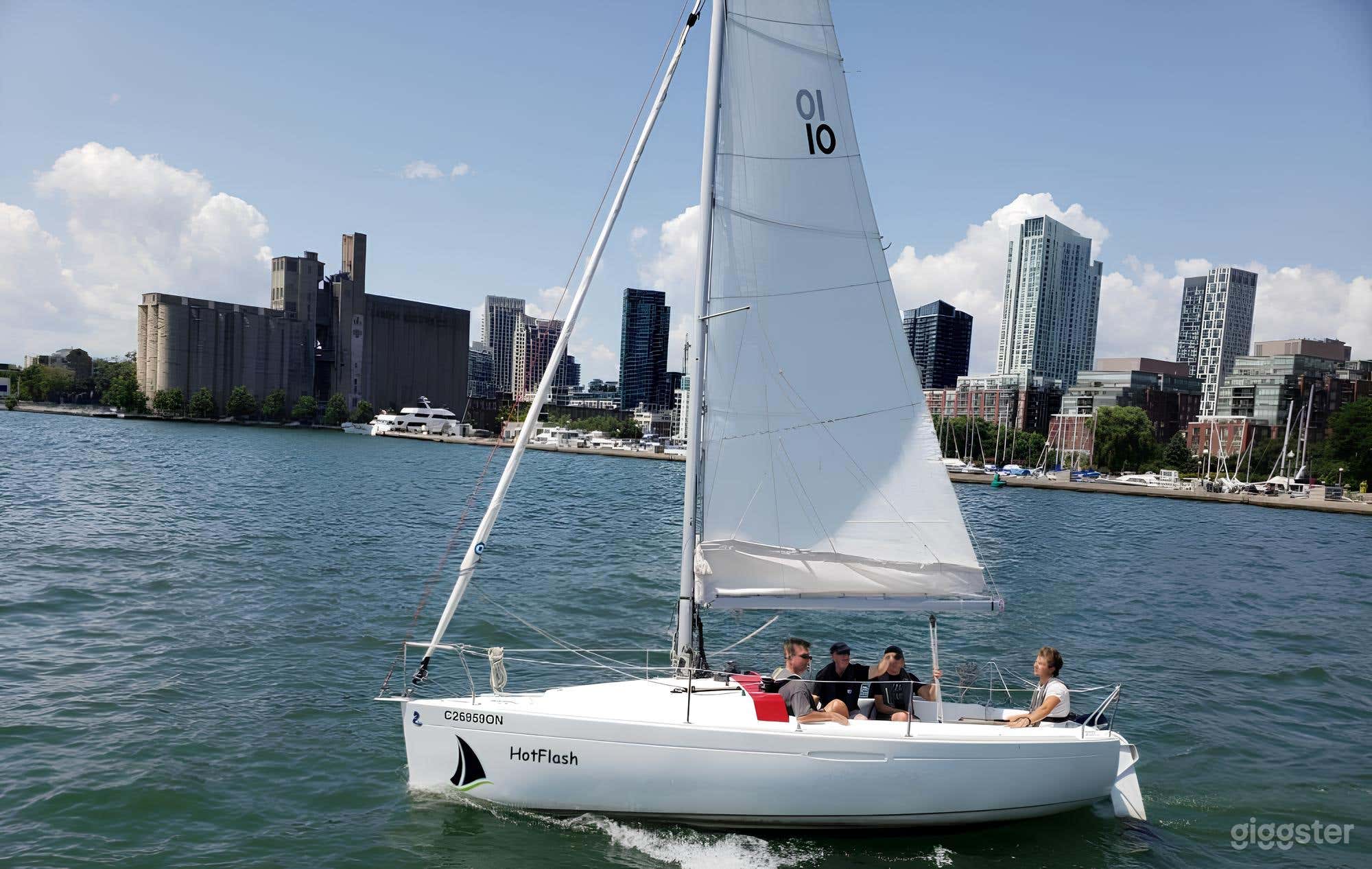 Hot Flash Sailing Yacht Photo 2