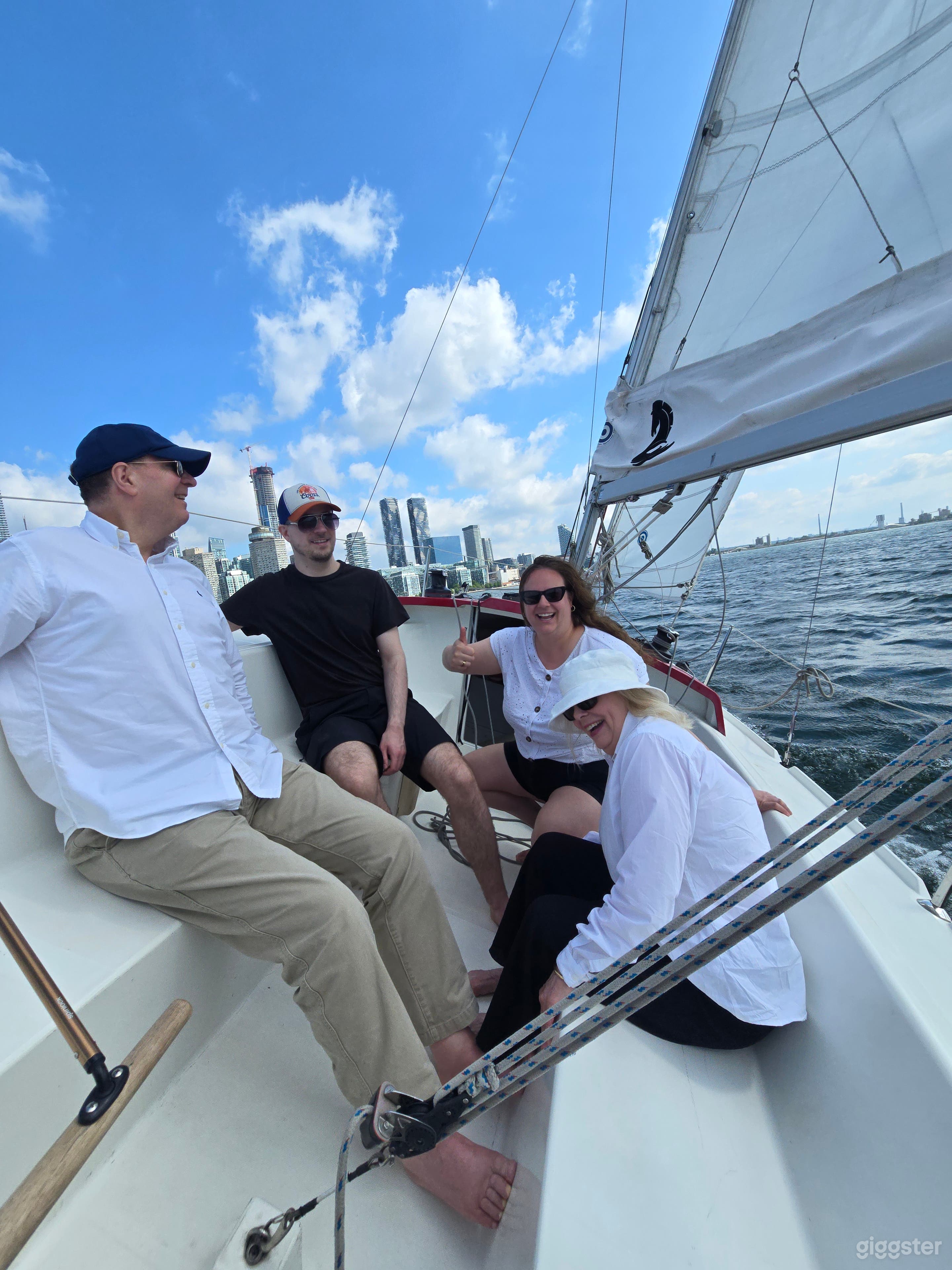 Hot Flash Sailing Yacht Photo 4