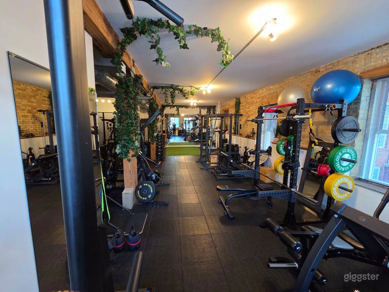  Beautiful gym, pilates and studio in Toronto  