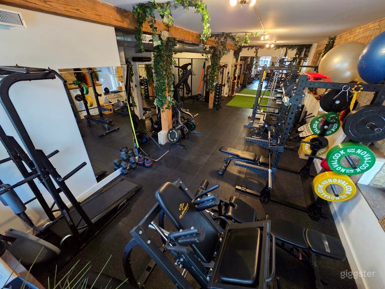  Beautiful gym, pilates and studio in Toronto  